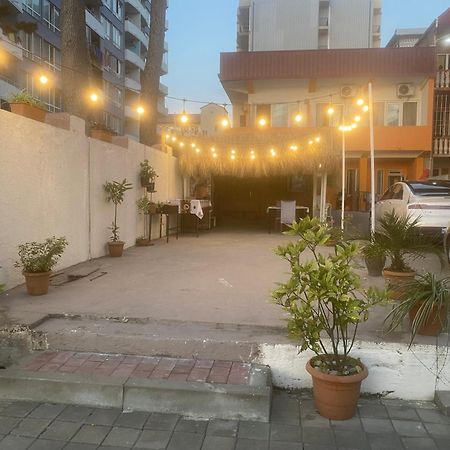 Guest House Orange 코불레티 외부 사진