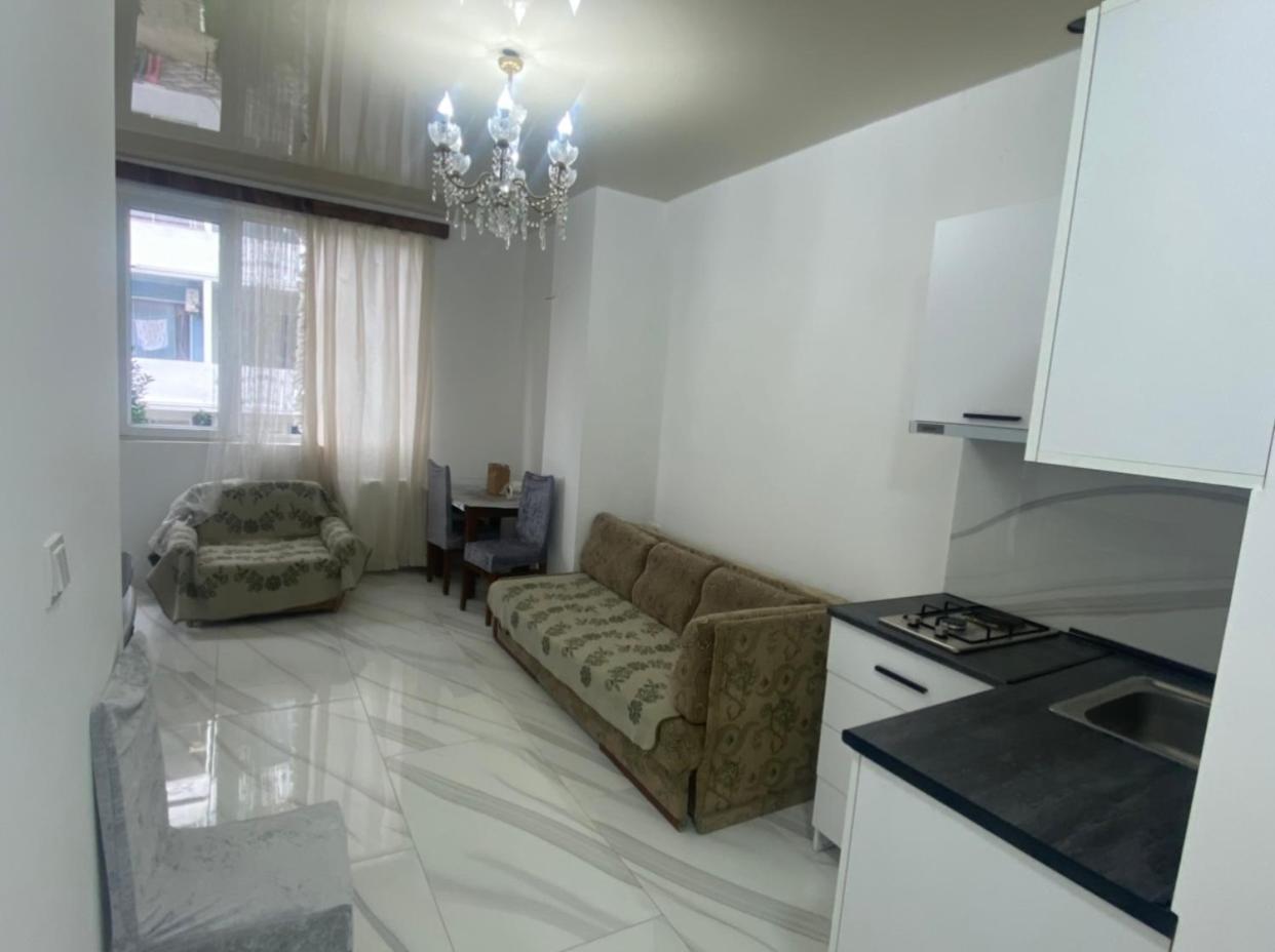 Guest House Orange 코불레티 외부 사진